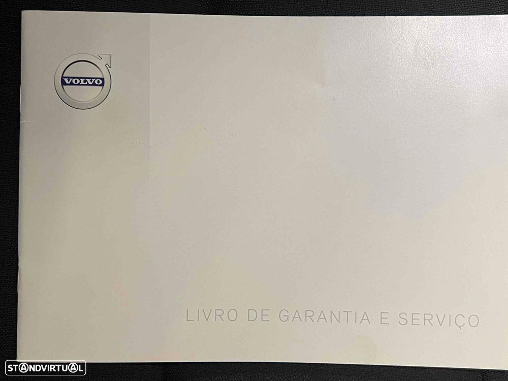Volvo XC 40 2.0 B3 Plus Dark - 15