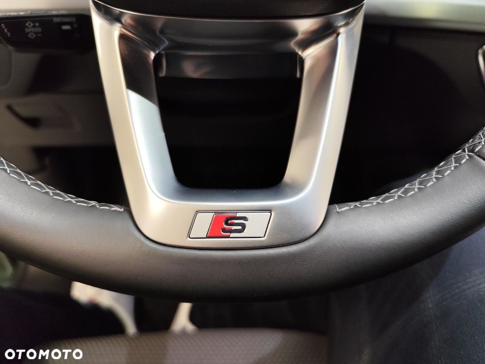 Audi Q5 Sportback - 25