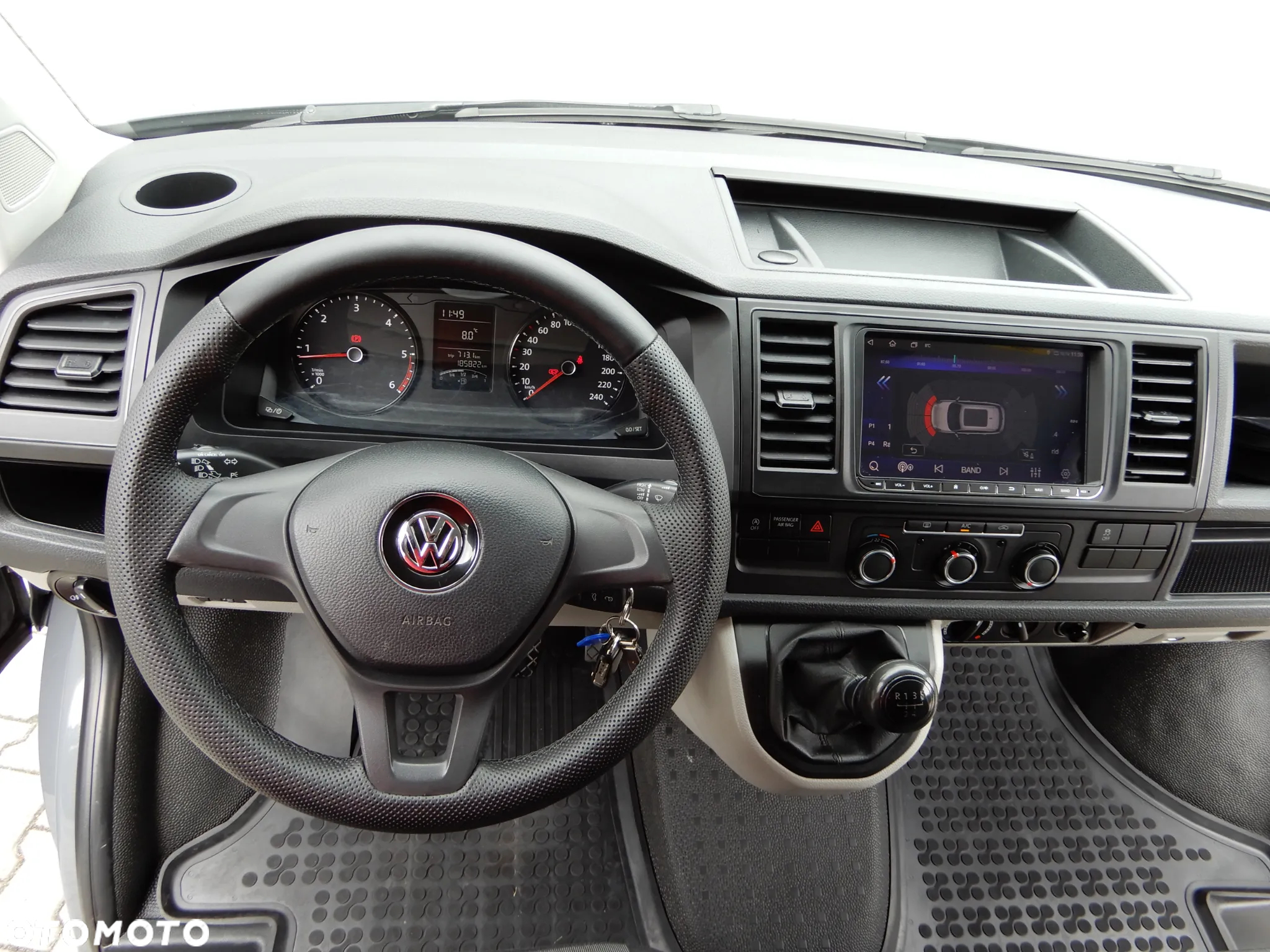 Volkswagen Transporter - 33