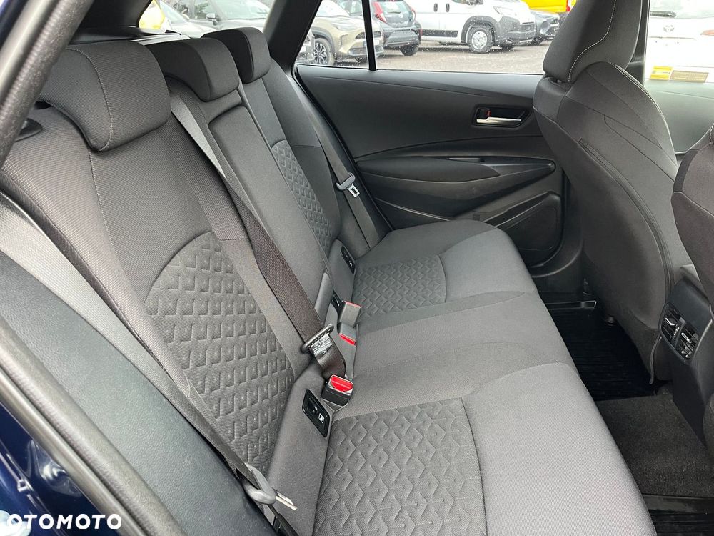 Toyota Corolla 1.8 Hybrid Comfort - 29