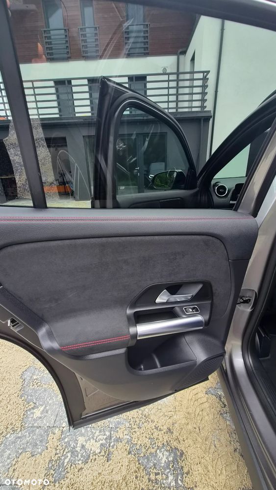 Mercedes-Benz GLA 220 d 4-Matic - 12