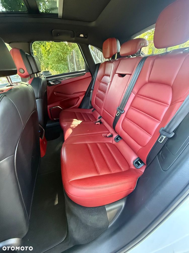 Porsche Macan - 10
