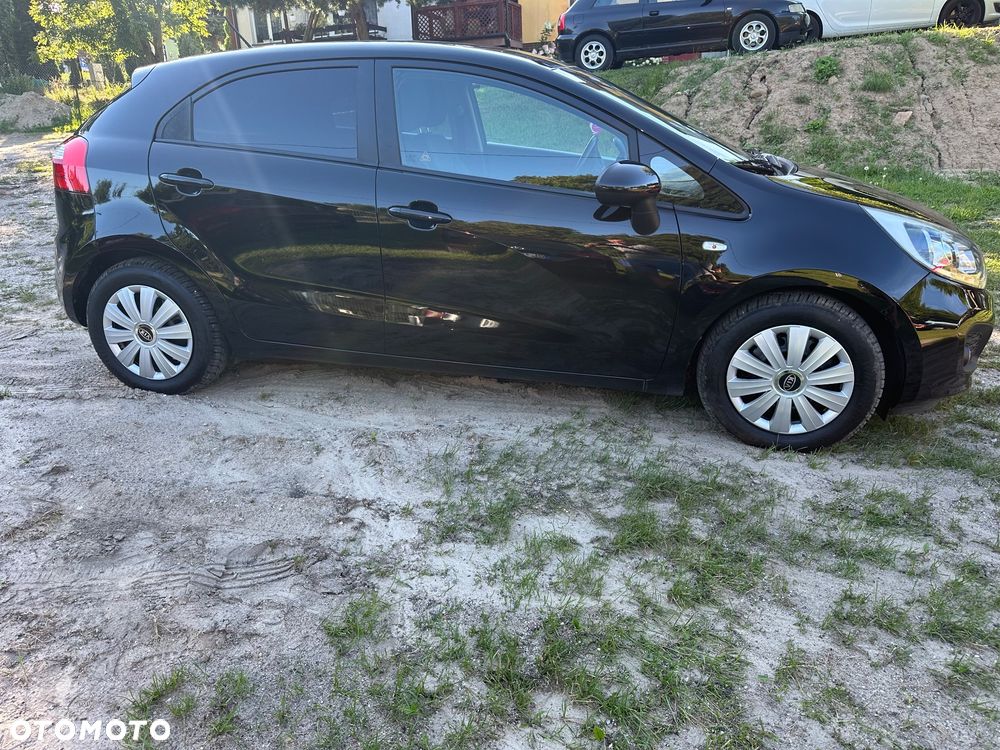 Kia Rio 1.4 Fifa World Cup Edition - 7