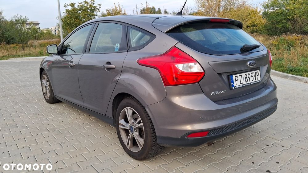 Ford Focus 2013 photo 2