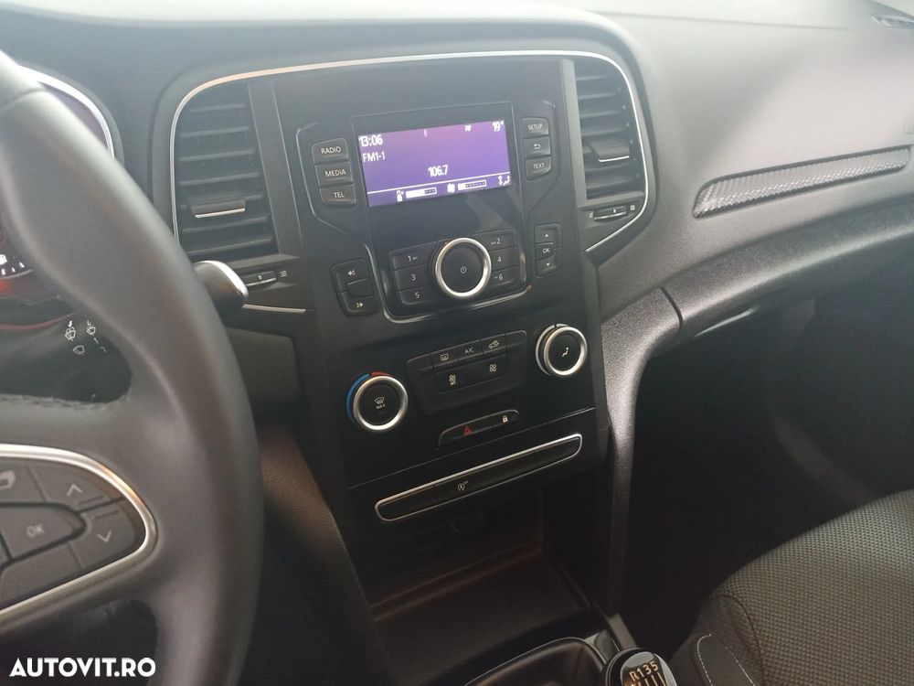 Renault Megane TCe 114 GPF Life - 10