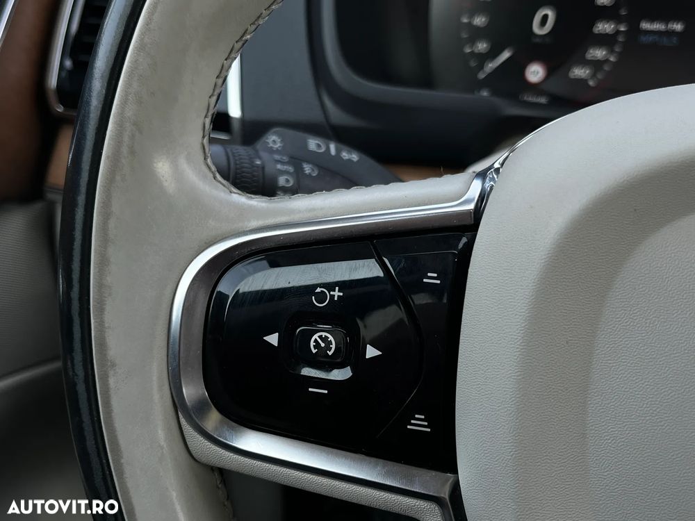 Volvo XC 90 - 19