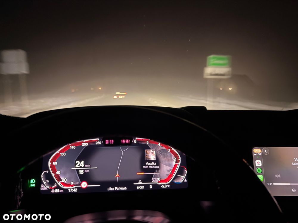 BMW Seria 3 320d xDrive M Sport - 26