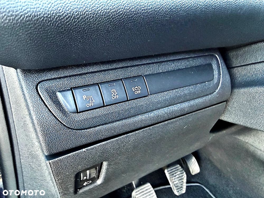 Peugeot 208 e-HDi 92 Stop&Start Style - 29