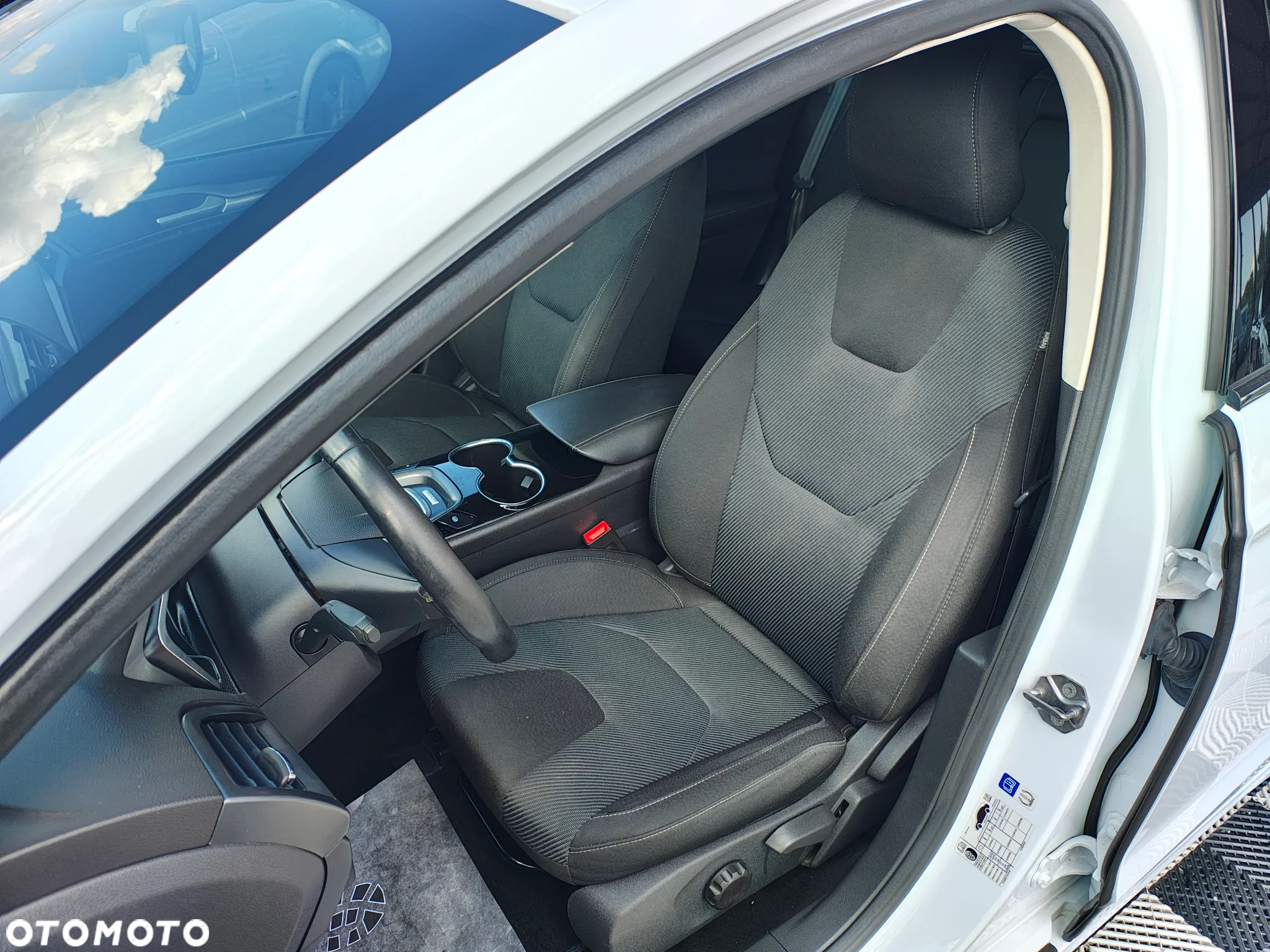 Ford Mondeo 1.5 TDCi Ambiente - 22