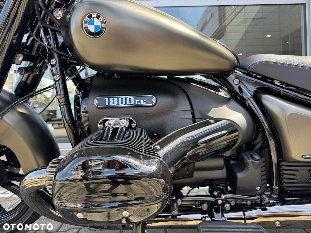 BMW R - 8
