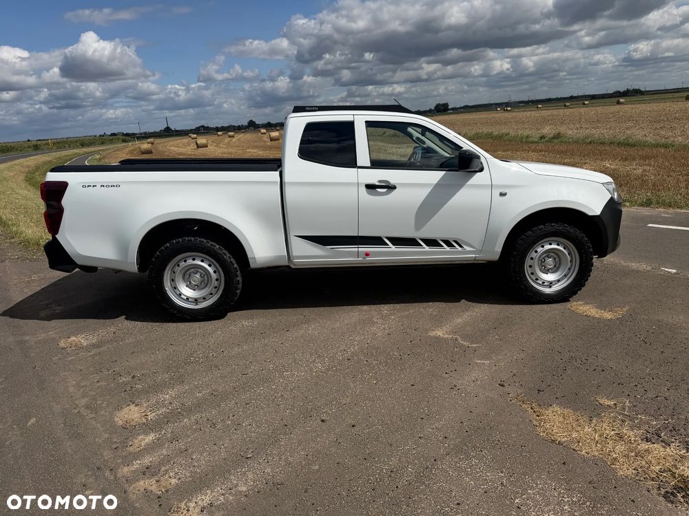 Isuzu D-Max - 4