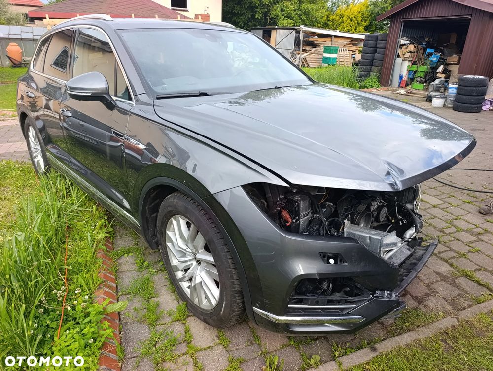 Volkswagen Touareg 3.0 V6 TSI OPF 4Motion - 4