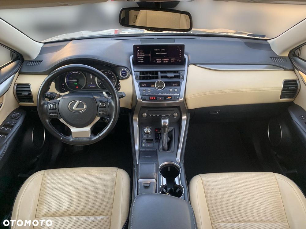 Lexus NX 300h Comfort AWD - 21