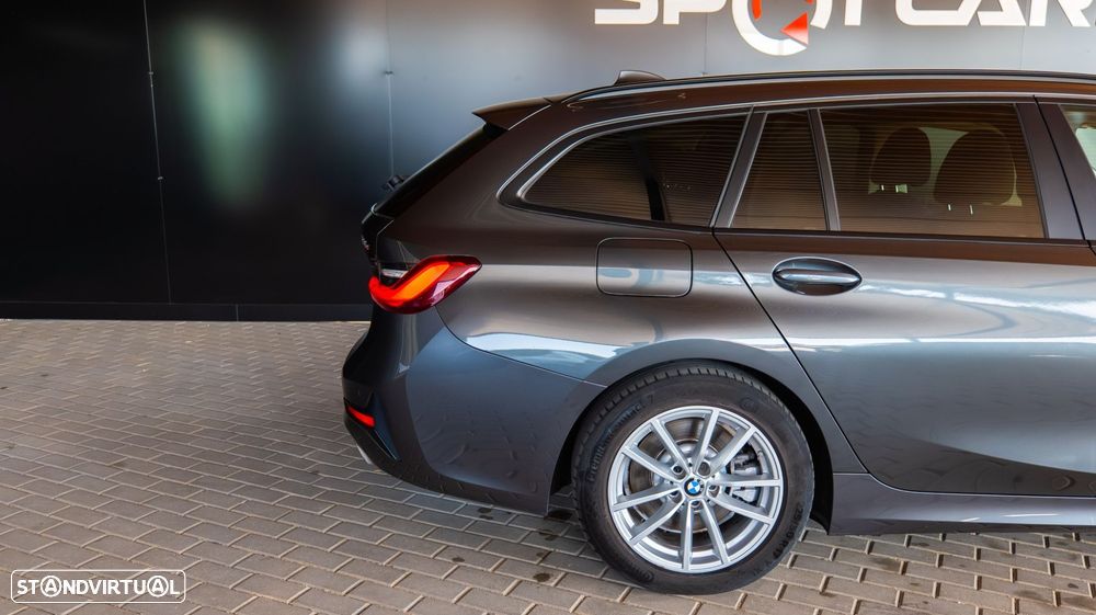 BMW 330 e Touring Corporate Edition Auto - 4
