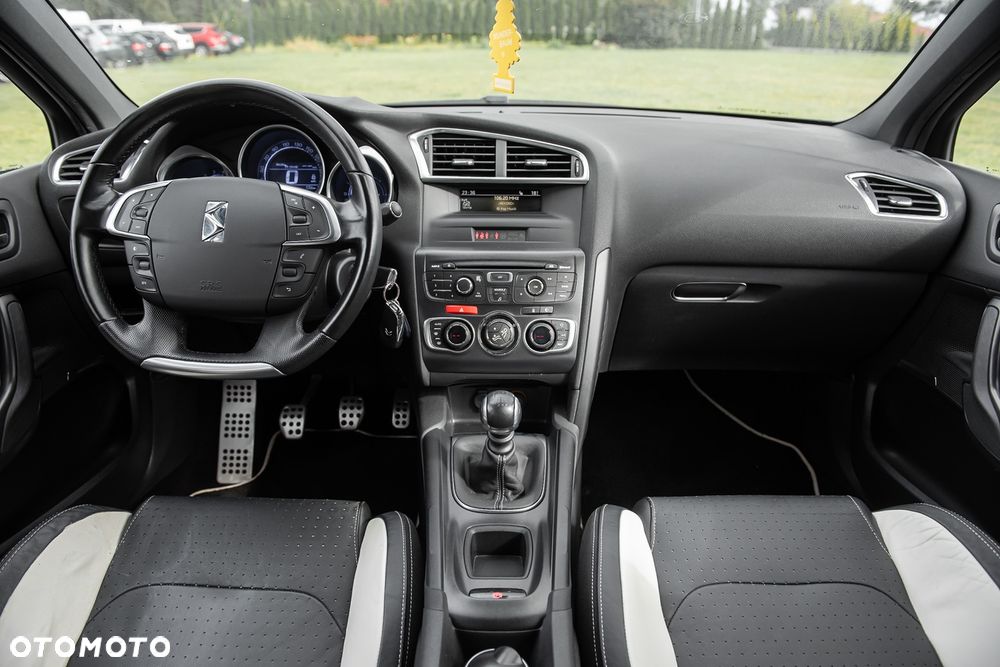 DS Automobiles DS 4 - 7