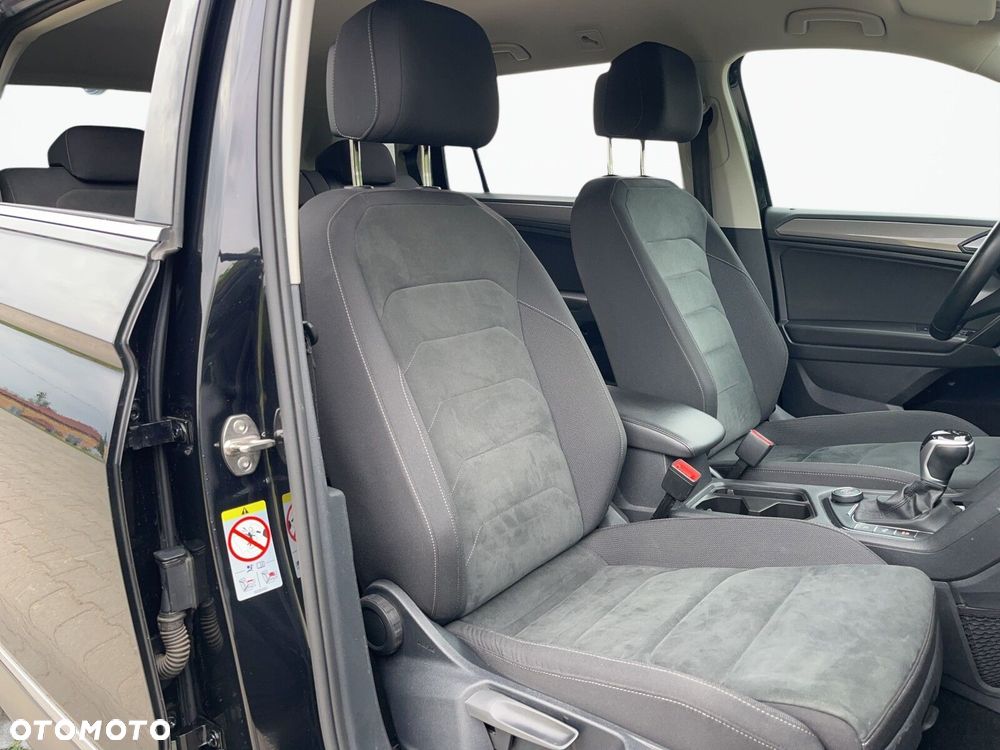 Volkswagen Tiguan Allspace - 17