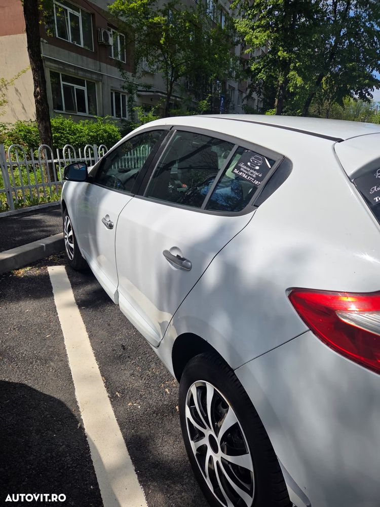 Renault Megane 1.5 dCi Dynamique - 6