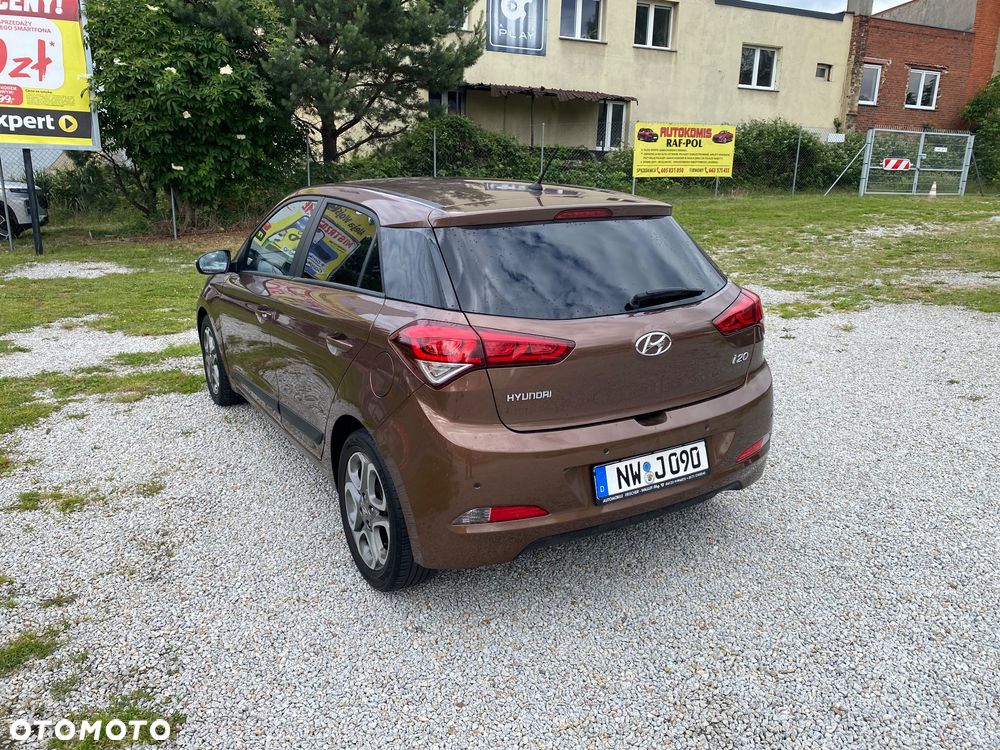 Hyundai i20 1.4 YES Gold - 9
