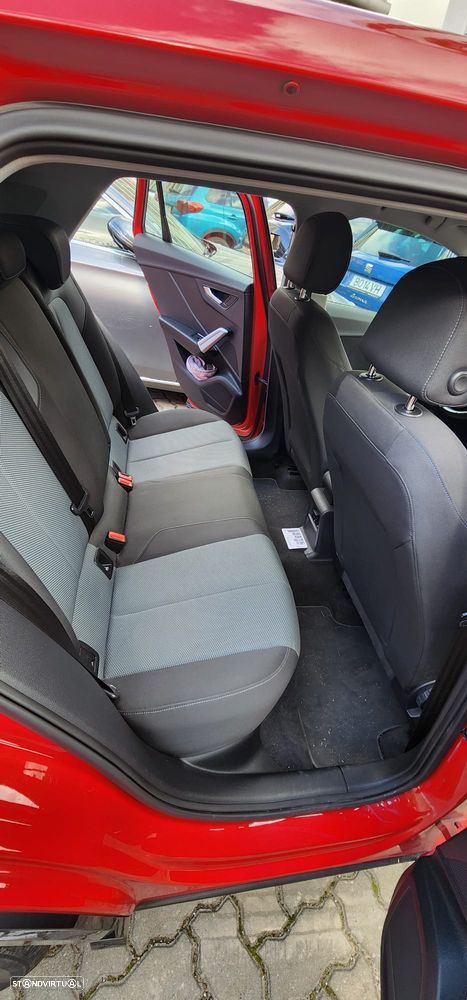 Audi Q2 1.6 TDI Design - 11