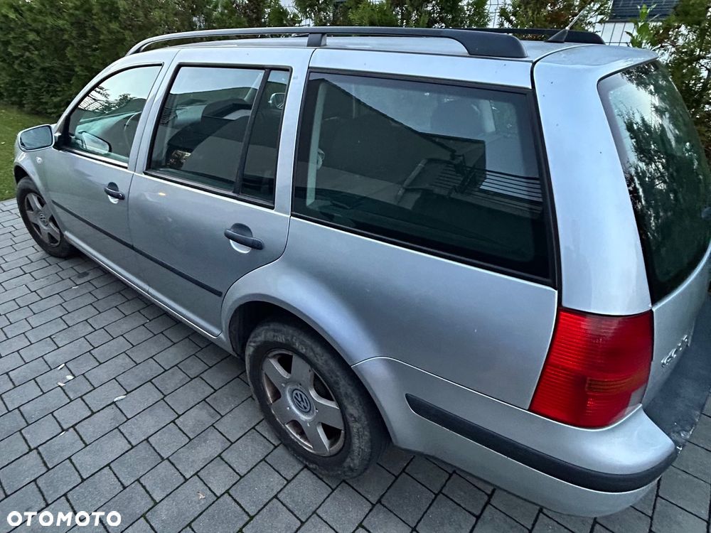 Volkswagen Golf - 5