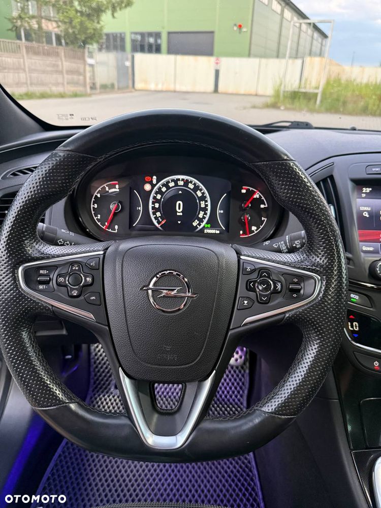 Opel Insignia - 17