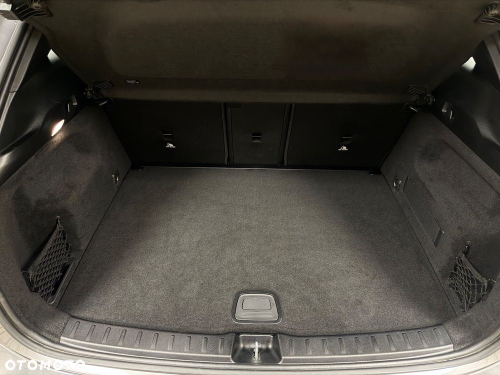 Mercedes-Benz GLA 200 Progressive - 28