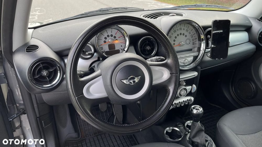 MINI ONE D - 15