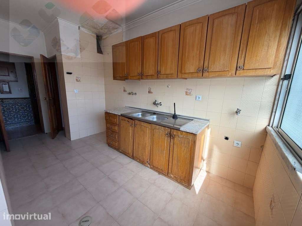 Excelente T1 com Cozinha e Arrecadação - Grande imagem: 2/25