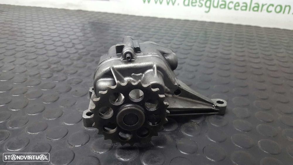 BOMBA DE óLEO MERCEDES CLASE C (W203) SPORTCOUPE 2.2 CDI CAT - 4