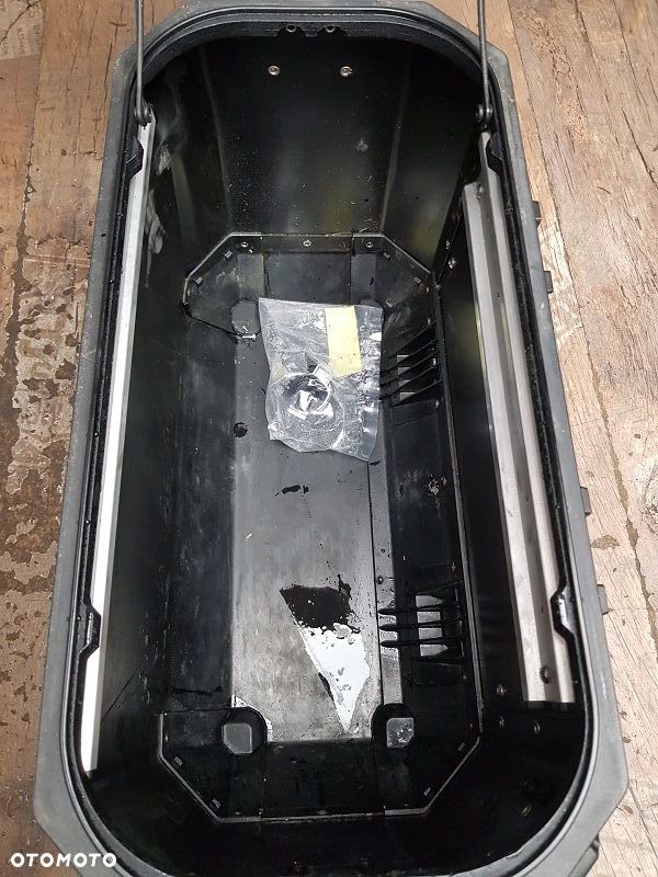 Kufer boczny lewy Yamaha XT1200 Z Super Tenere  2E-659 - 11