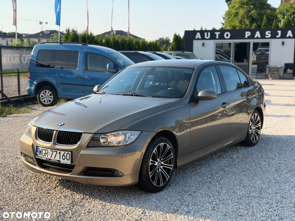 BMW Seria 3 320i - 2
