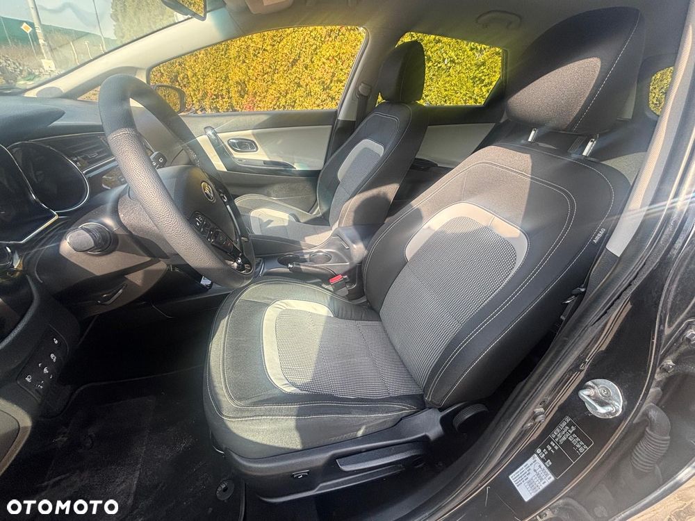 Kia Ceed 1.6 GDI Platinum Edition - 19