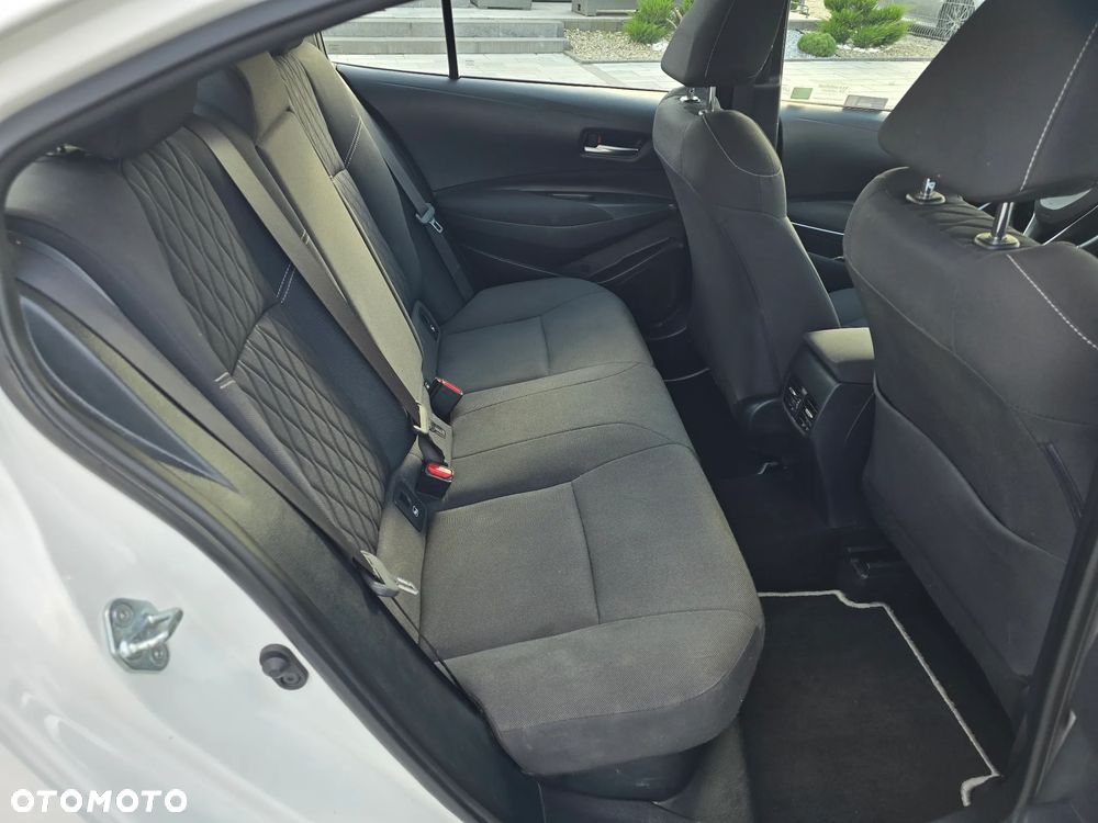 Toyota Corolla 1.8 Hybrid GPF Comfort - 18