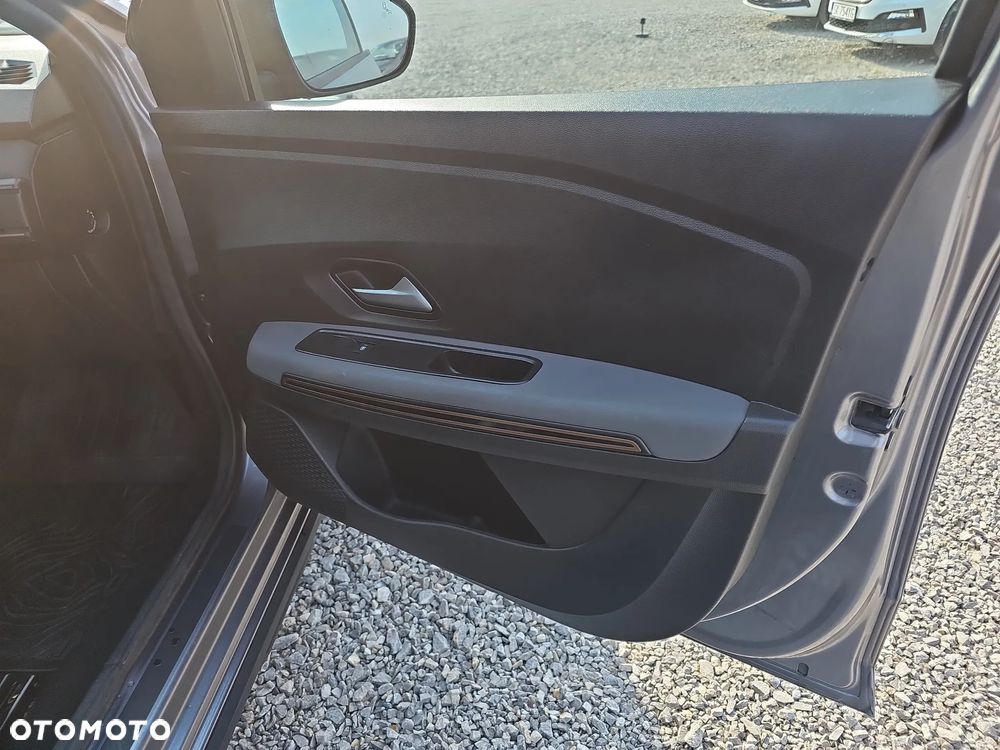 Dacia Jogger 1.0 TCe Extreme 7os - 21