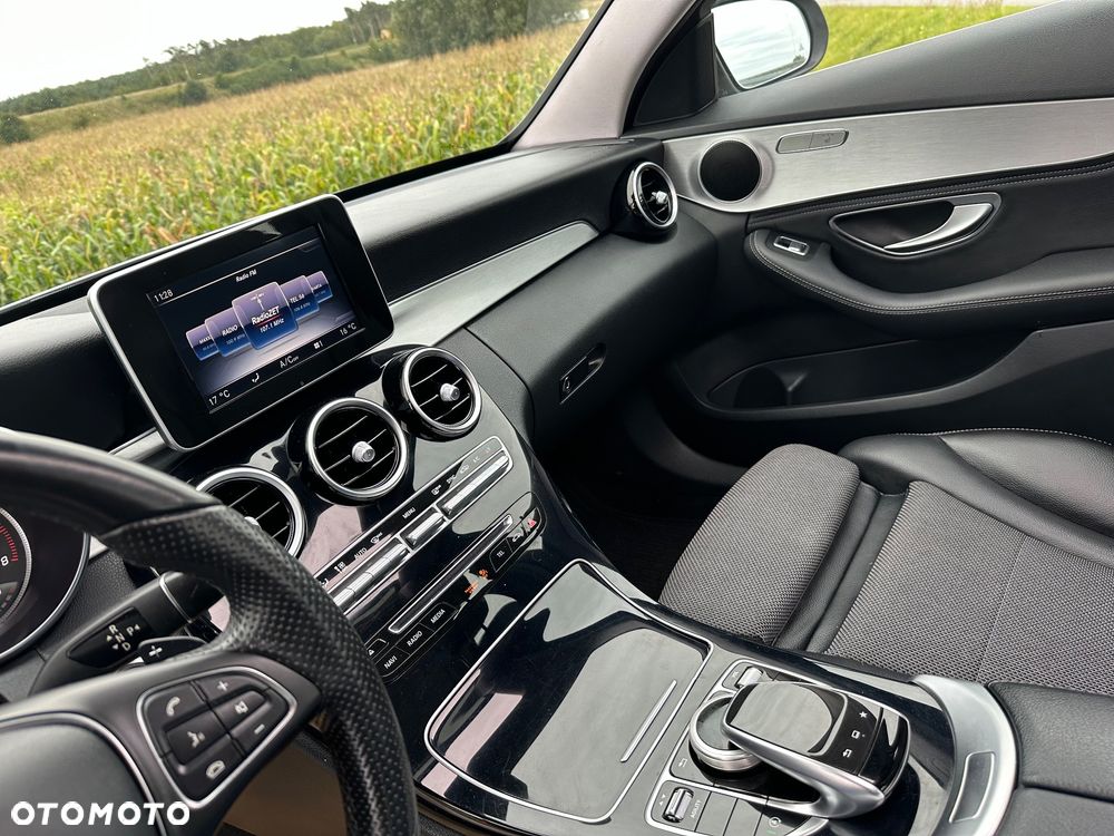 Mercedes-Benz Klasa C 180 7G-TRONIC Avantgarde - 17