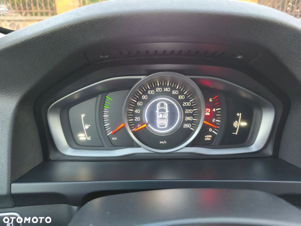 Volvo V60 D2 Kinetic - 19