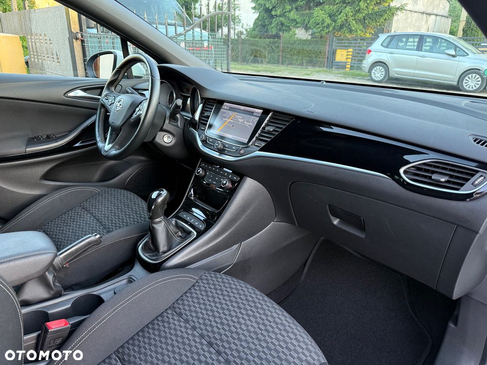 Opel Astra 1.4 Turbo Innovation - 19