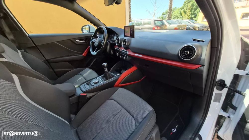 Audi Q2 30 TFSI Sport - 1