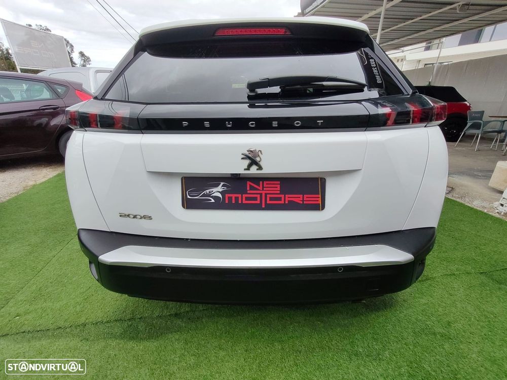 Peugeot 2008 1.2 PureTech Allure Pack - 4