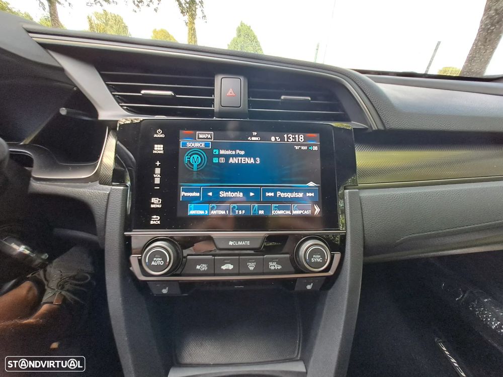 Honda Civic 1.0 i-VTEC Elegance Navi - 9