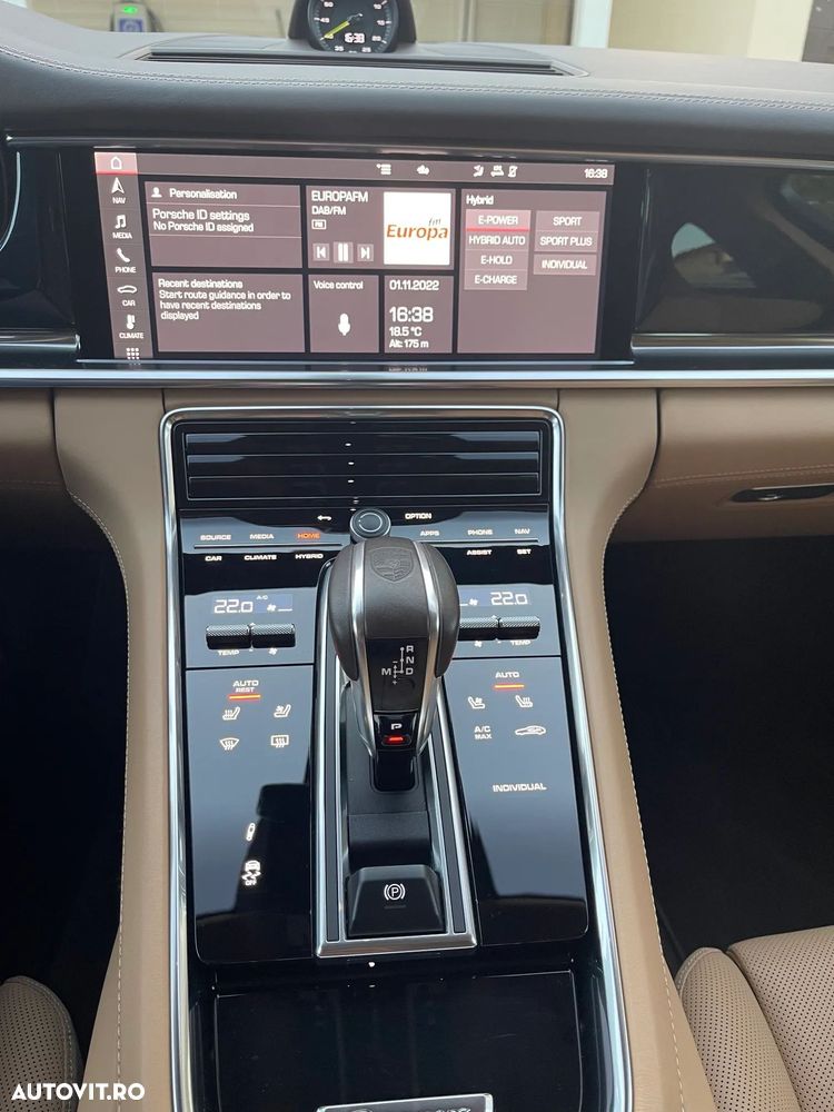 Porsche Panamera Turbo 4 E-Hybrid S - 2