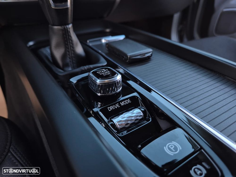 Volvo V60 2.0 D3 Momentum Plus - 38