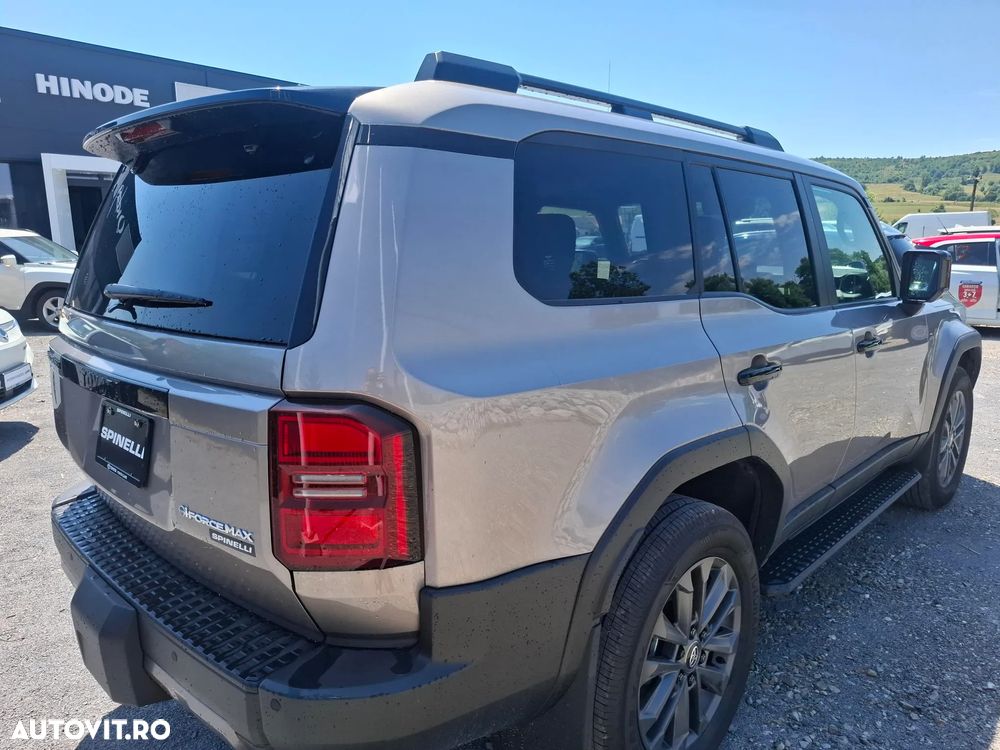 Toyota Land Cruiser 250 - 8
