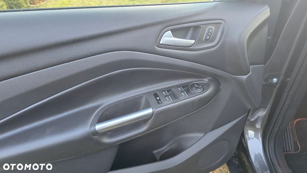 Ford Kuga 2.0 TDCi 4x4 ST-Line - 7