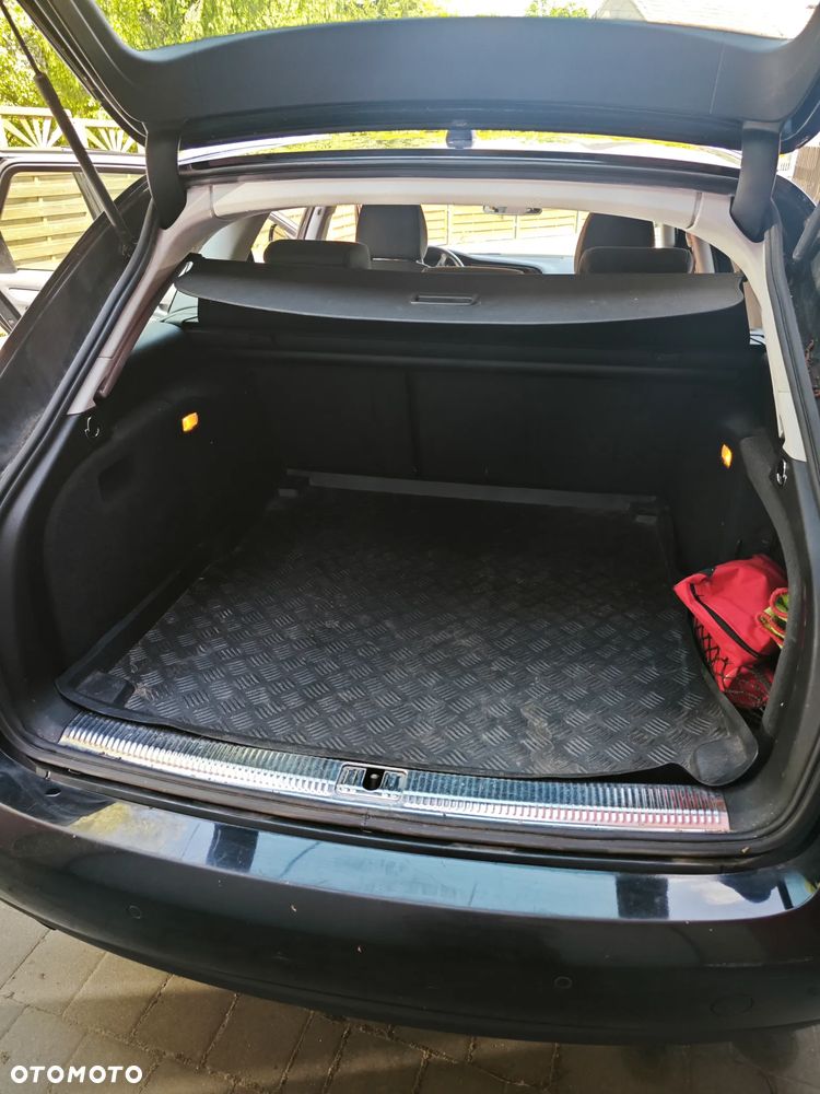 Audi A4 Avant 2.0 TDI - 10
