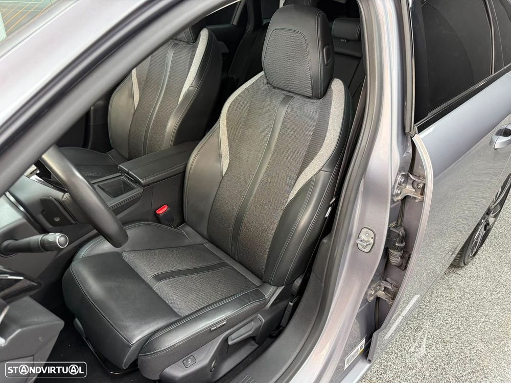 Peugeot 308 SW - 12