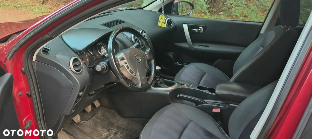 Nissan Qashqai+2 - 15