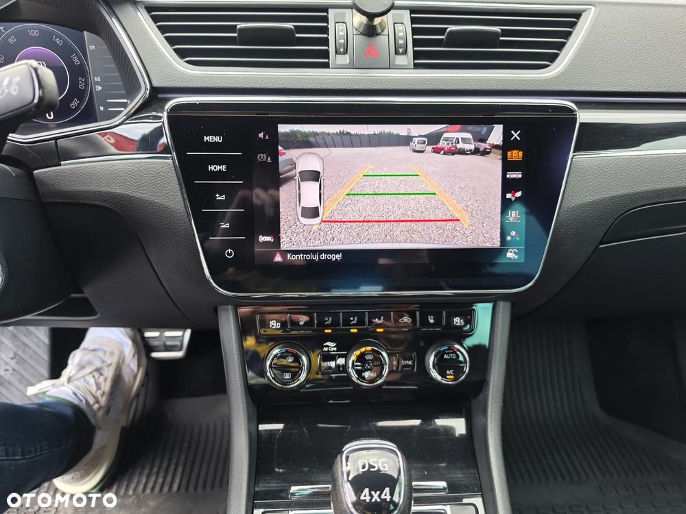 Skoda Superb 2.0 TDI SCR L&K DSG - 10