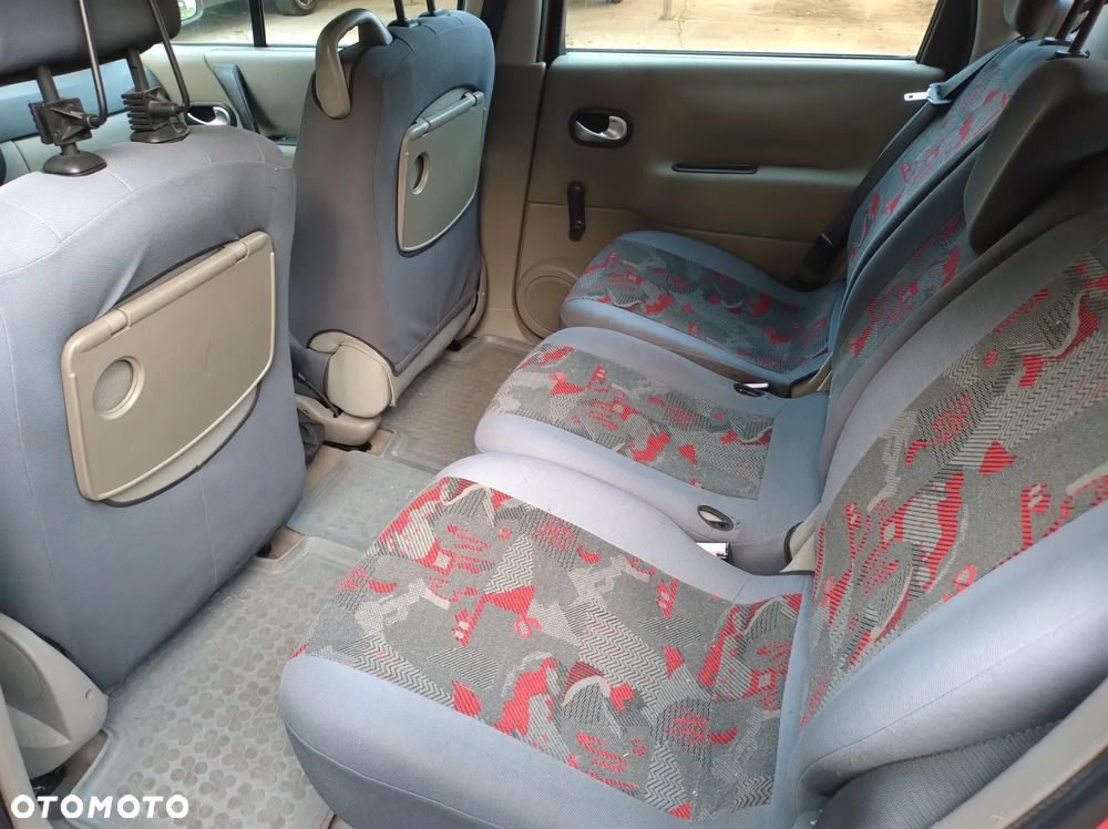 Renault Scenic 1.5 dCi Confort Authentique - 7