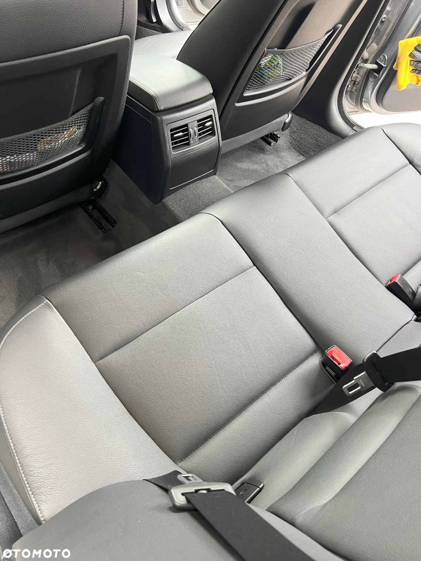 BMW Seria 3 325i Touring - 6